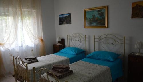 Double or Twin Room with Shared Bathroom