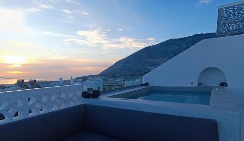 Queen Suite with Sea View