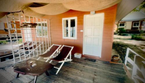 Bungalow with Sea View