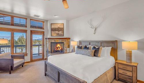 Four-Bedroom Apartment