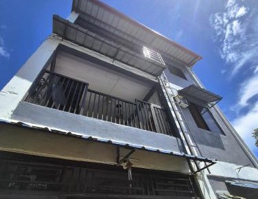 Mixed Dormitory Room