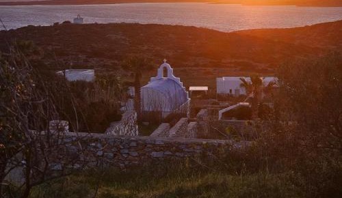 Two-Bedroom Apartment with Balcony and Sea View