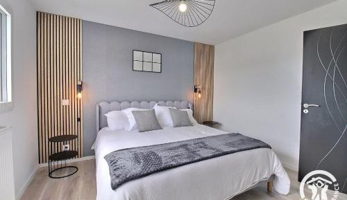 Deluxe Room 2