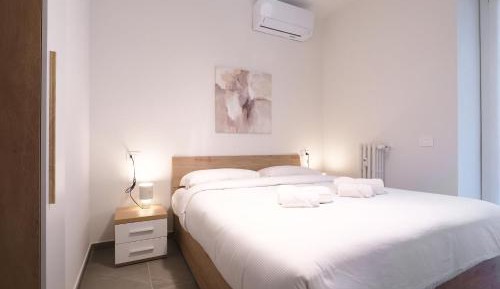 One-Bedroom Deluxe Apartment