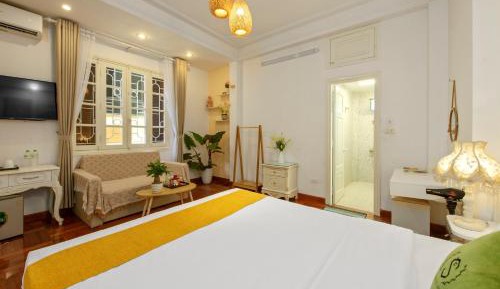 King Suite with Balcony
