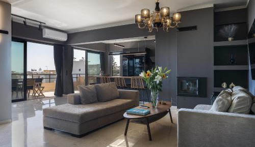 Three-Bedroom Apartment with Balcony