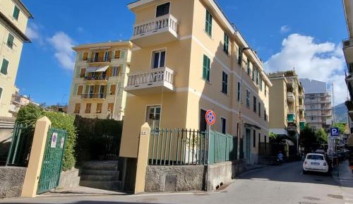 Deluxe Room (1 adult + 1 child)
