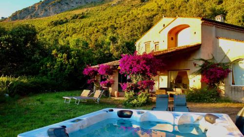 Villa with Sea View