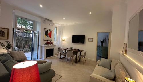 Three-Bedroom Standard Apartment