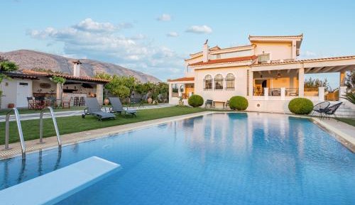 Three-Bedroom Villa