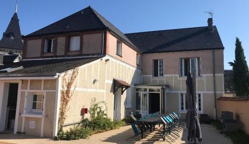 Holiday Home (14 Adults)