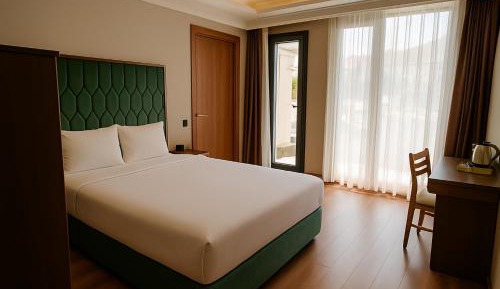 Deluxe Double Room with Balcony