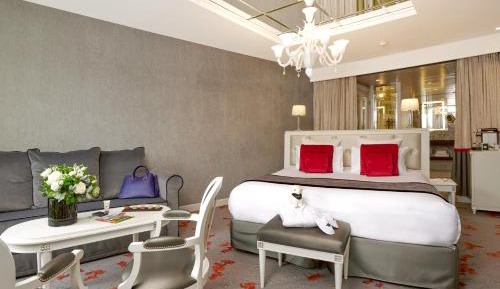 Executive King Suite with Sofa Bed