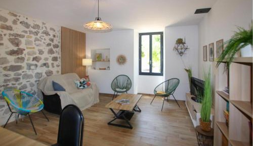Five-Bedroom Holiday Home