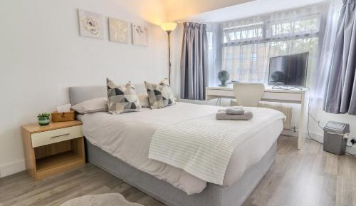 Double Room with Shared Bathroom