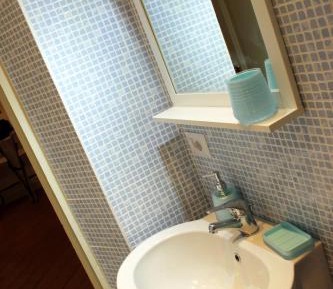 Queen Room with Shared Bathroom