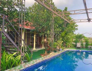 Double Room with Pool View