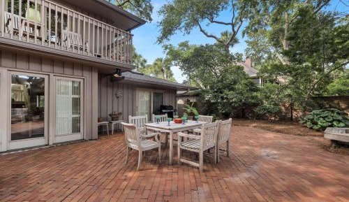 Three-Bedroom Holiday Home 