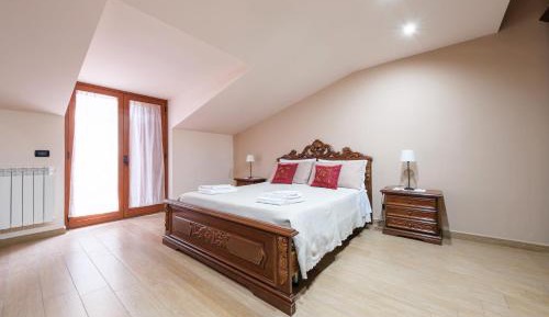 Superior Apartment with City View