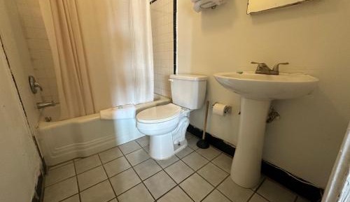 Double Room with Two Double Beds - Smoking