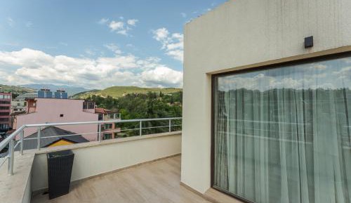 Two-Bedroom Apartment with City View