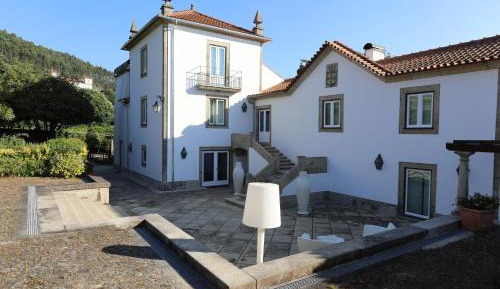 Villa with Garden View