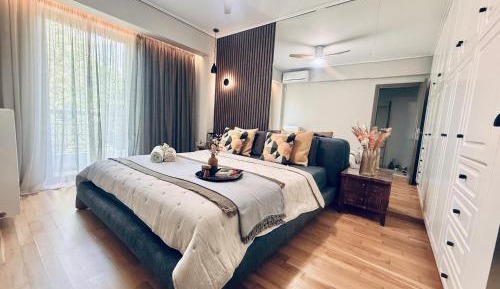 Three-Bedroom Deluxe Apartment