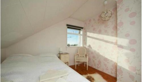 Economy Quadruple Room with Shared Bathroom