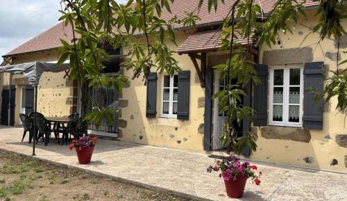 Holiday Home (6 Adults)