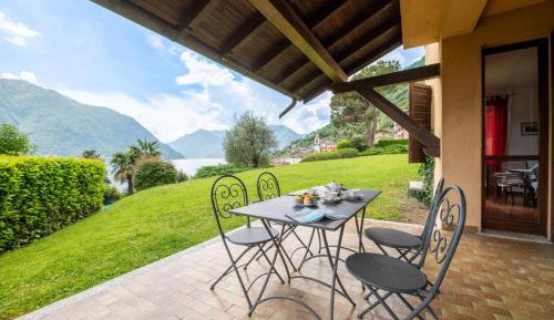 Apartment with Lake View
