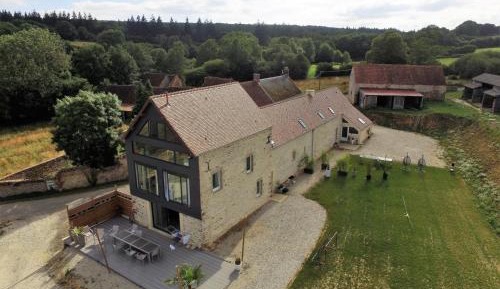 Holiday Home (15 adults)