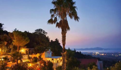 Deluxe Suite with Sea View