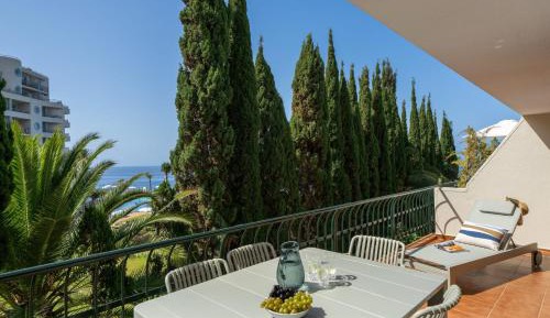 Three-Bedroom Apartment with Balcony