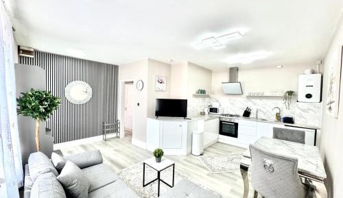 One-Bedroom Apartment - Non-Smoking