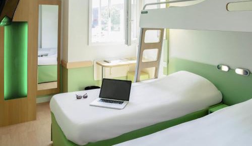 Triple Room with Three Single Beds