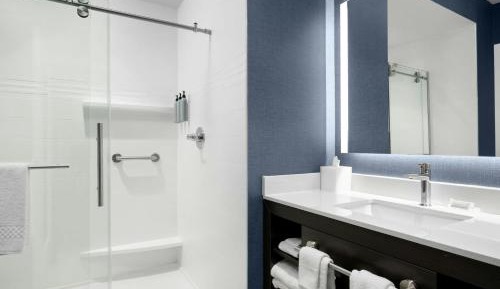 King Studio with Sofa Bed