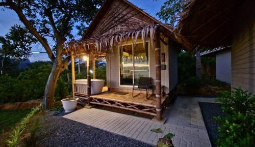 Deluxe Double Room with Balcony and Sea View