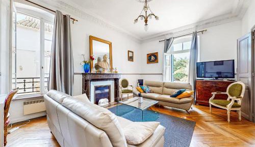 Eight-Bedroom Holiday Home