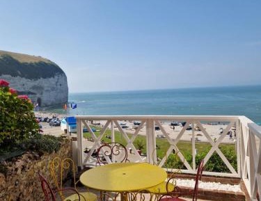 Three-Bedroom Apartment with Sea View