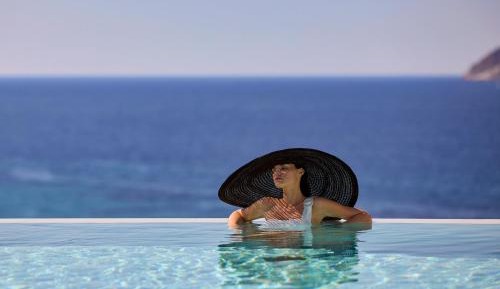 Honeymoon Suite with Private Pool & Sea View