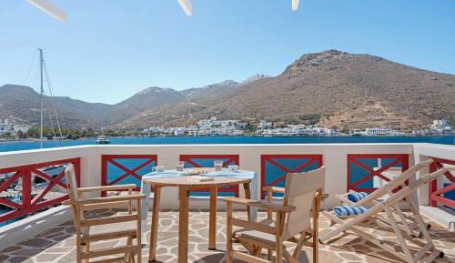 Superior One-Bedroom Apartment with Balcony