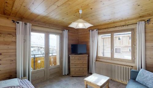Apartment (6 Adults)