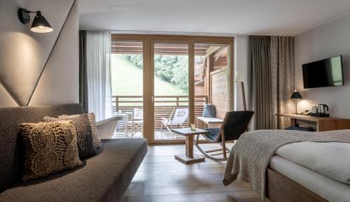 Deluxe Double Room with Balcony