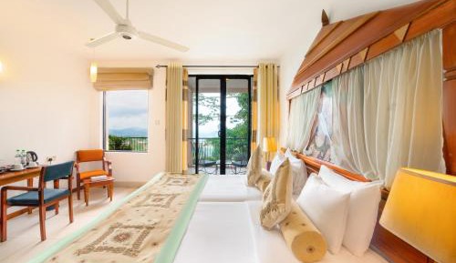Deluxe Double Room with Balcony