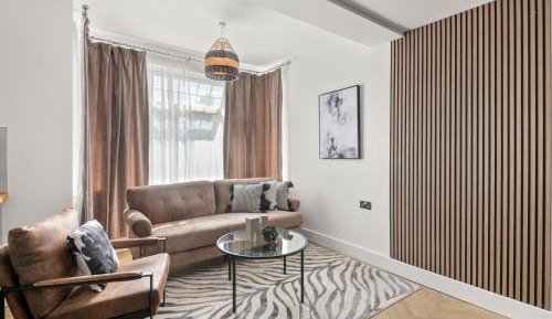 Three-Bedroom Superior Apartment