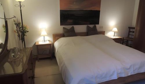 Superior One-Bedroom Apartment