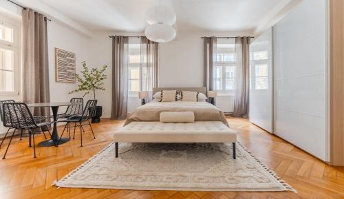 Three-Bedroom Superior Apartment