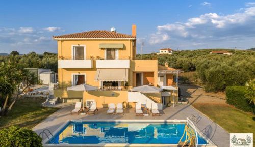 Villa with Private Pool