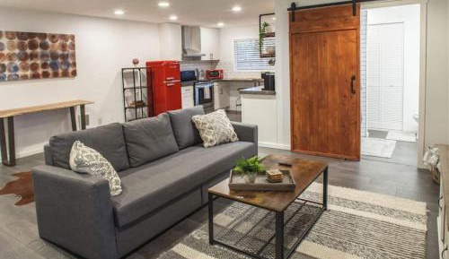 One-Bedroom House