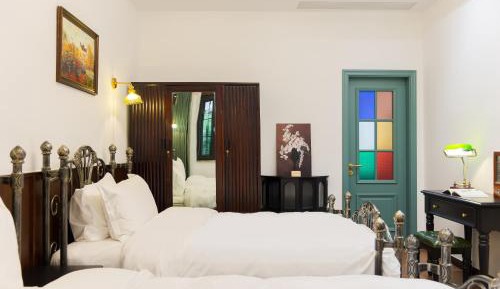 Superior Twin Room with Garden View